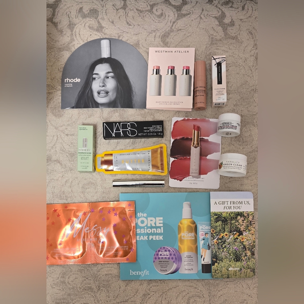 Bundle Purfume And Majeup from Sephora Samples See Pics